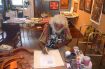 Getting my beautiful aboriginal painting signed by the famous Jim 'Boonga' Edwards in Kuranda.